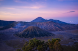 火山岩石材厂家(火山岩石材厂家：打造优美情形的不二选择！)