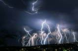 雷暴台地(探秘中国的自然奇观：雷暴台地)