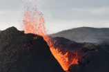 火山爆发电影(经典电影回顾：《深度火山爆发》的视觉体验让你欲罢不能)